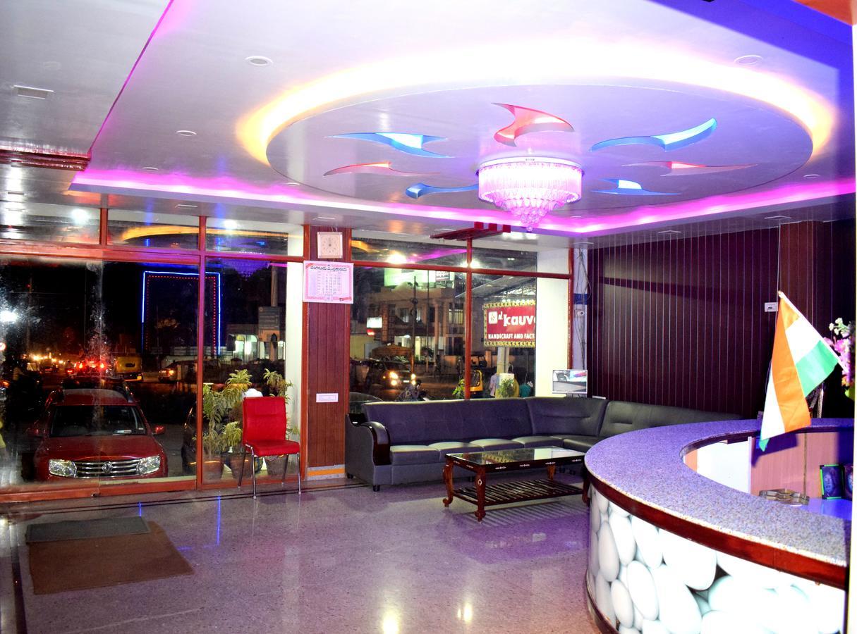 Hotel Kaveri Palace Мисор Екстериор снимка