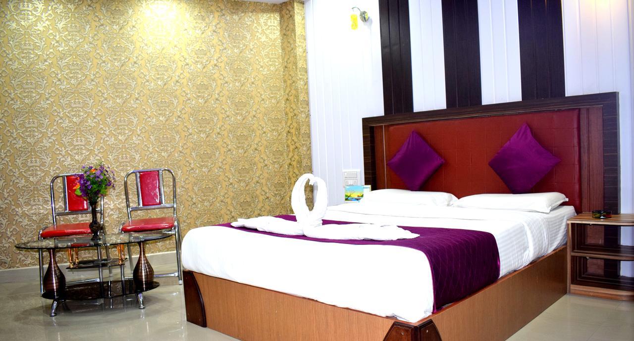 Hotel Kaveri Palace Мисор Екстериор снимка