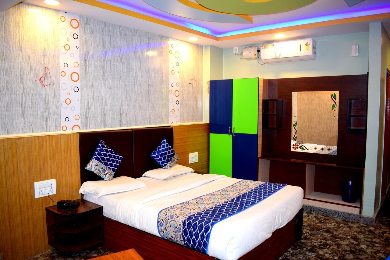 Hotel Kaveri Palace Мисор Екстериор снимка