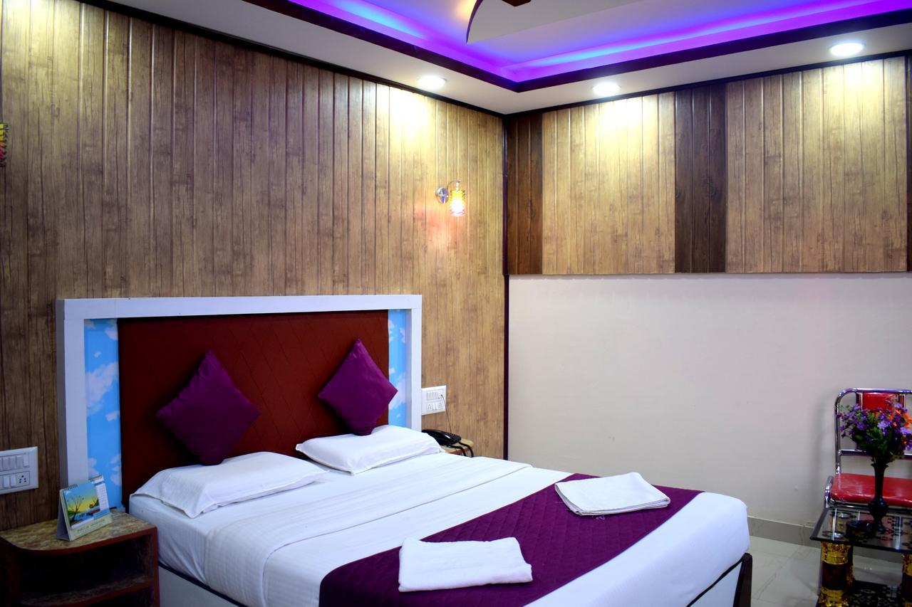 Hotel Kaveri Palace Мисор Екстериор снимка