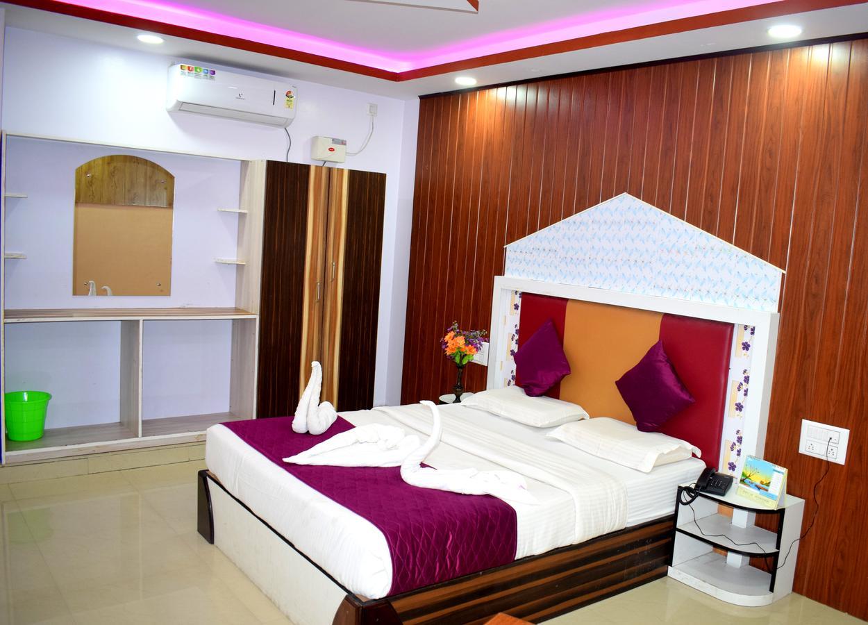 Hotel Kaveri Palace Мисор Екстериор снимка