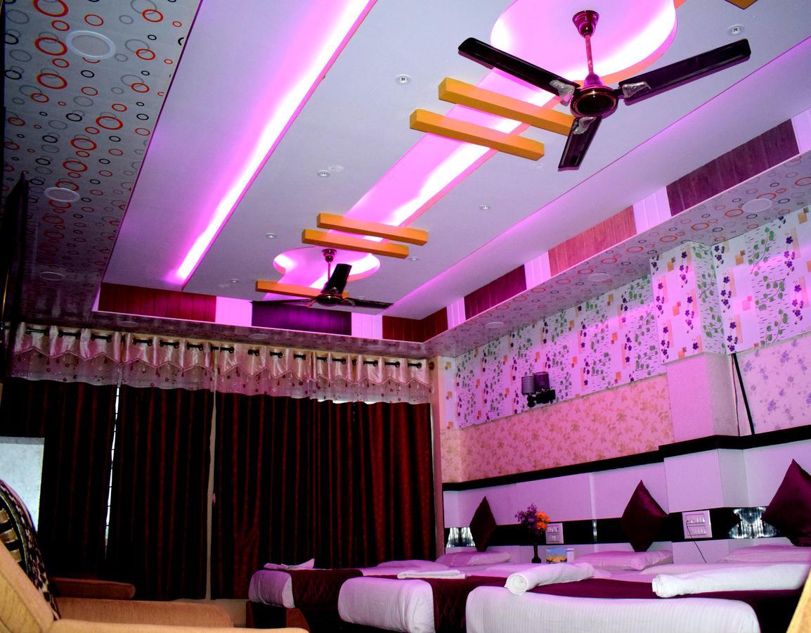 Hotel Kaveri Palace Мисор Екстериор снимка